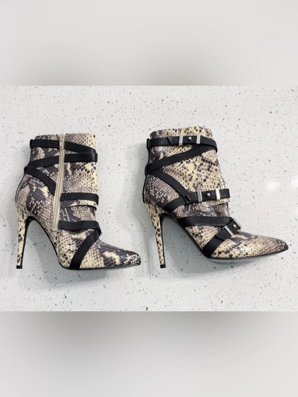 GUESS Paisley 2 Snake Print Ankle Booties Size 6 Pointed Toe Stiletto Heels - Picture 2 of 14